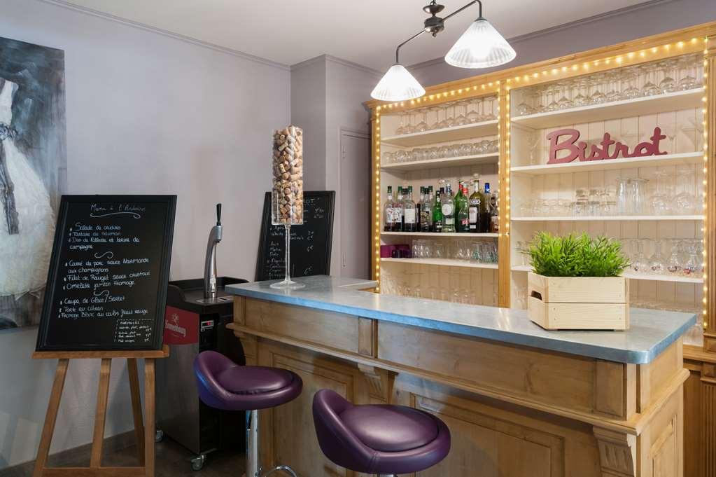 The Originals City, Hotel La Saulaie, Saumur Ouest デュエ・ラ・フォンテーヌ レストラン 写真