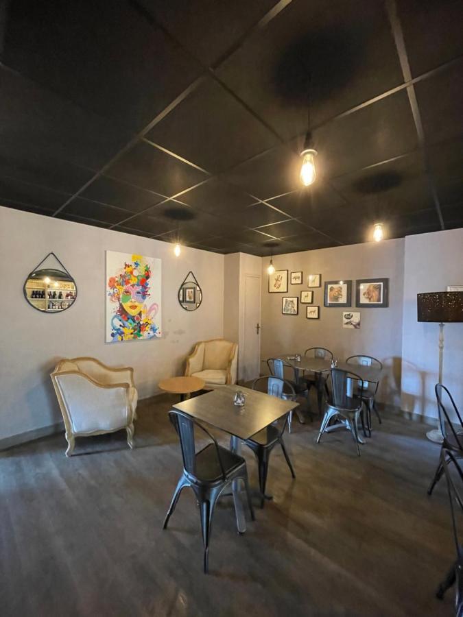 The Originals City, Hotel La Saulaie, Saumur Ouest デュエ・ラ・フォンテーヌ エクステリア 写真