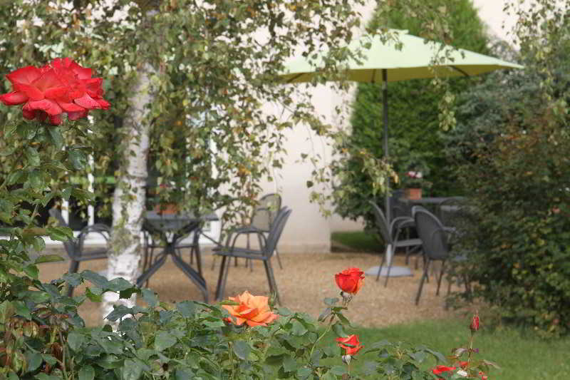 The Originals City, Hotel La Saulaie, Saumur Ouest デュエ・ラ・フォンテーヌ エクステリア 写真