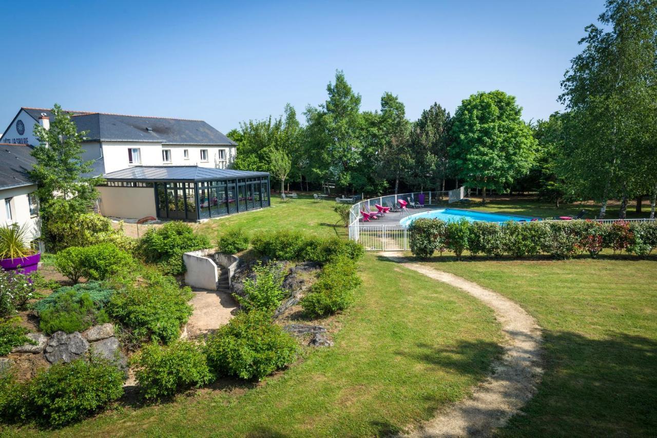 The Originals City, Hotel La Saulaie, Saumur Ouest デュエ・ラ・フォンテーヌ エクステリア 写真